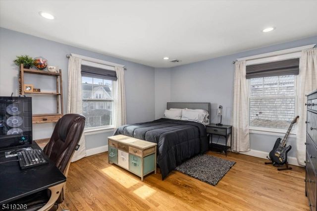 40 Courier Pl, Rutherford Boro, NJ 07070