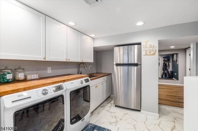 40 Courier Pl, Rutherford Boro, NJ 07070