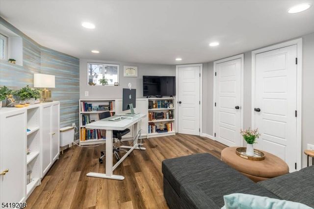 40 Courier Pl, Rutherford Boro, NJ 07070