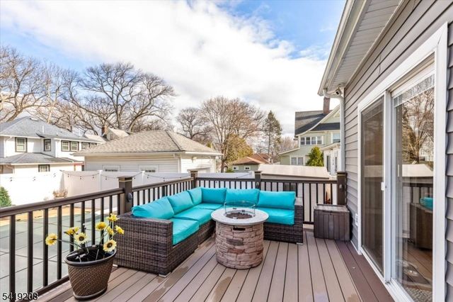 40 Courier Pl, Rutherford Boro, NJ 07070