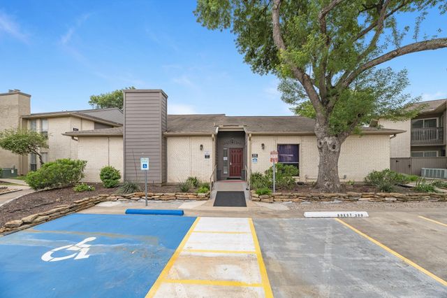 1900 Bay Area Boulevard 214, Houston, TX 77058