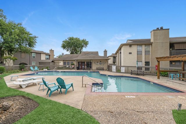 1900 Bay Area Boulevard 214, Houston, TX 77058