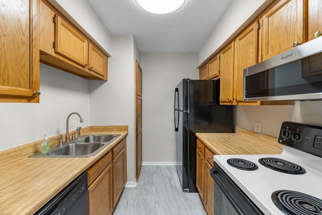 1900 Bay Area Boulevard 214, Houston, TX 77058