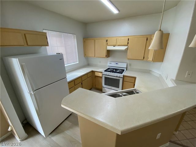 1881 West Alexander Road 1011, North Las Vegas, NV 89032