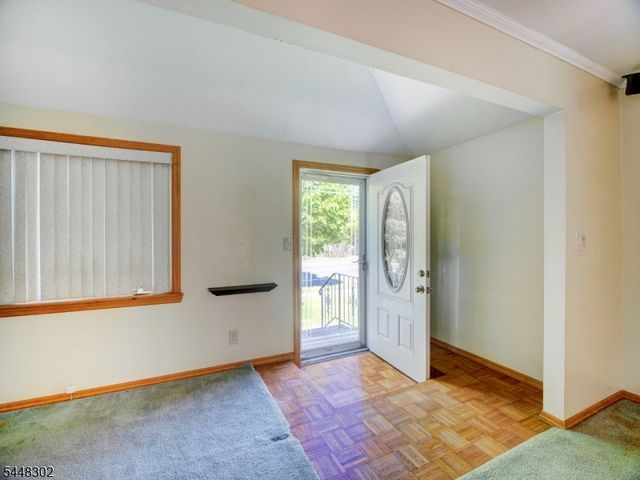 105 Lower Rd, Linden City, NJ 07036