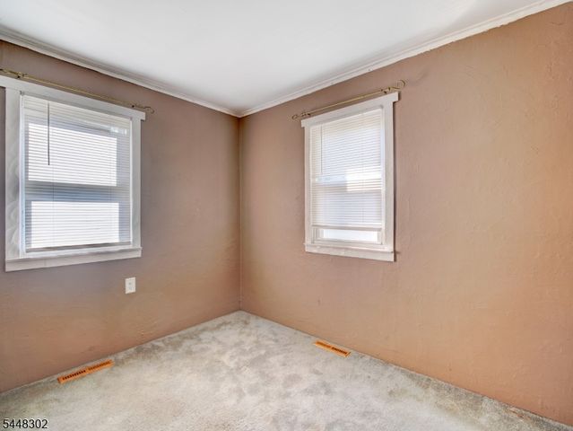 105 Lower Rd, Linden City, NJ 07036