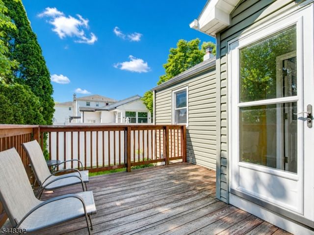 105 Lower Rd, Linden City, NJ 07036