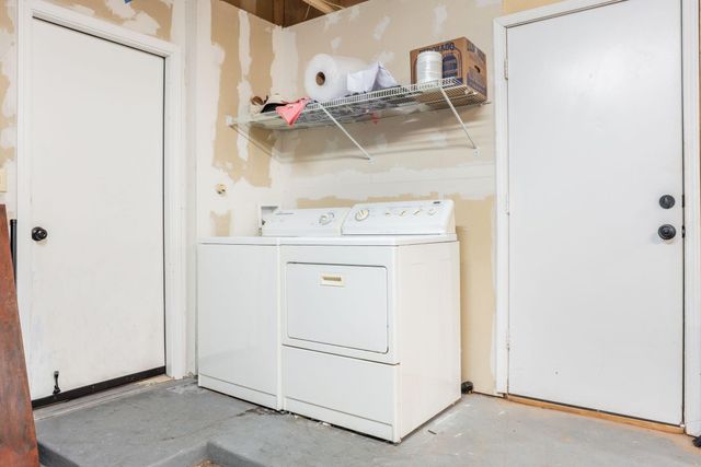 1633 Twinberry Drive NE, Rio Rancho, NM 87144