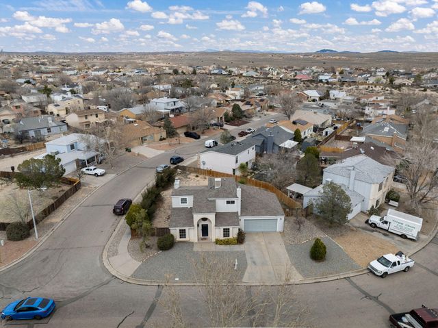 1633 Twinberry Drive NE, Rio Rancho, NM 87144