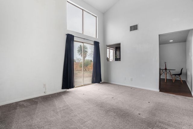 1633 Twinberry Drive NE, Rio Rancho, NM 87144