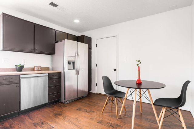 1633 Twinberry Drive NE, Rio Rancho, NM 87144