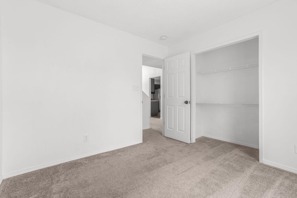 Image 17 of property listing at 1633 Twinberry Drive NE, Rio Rancho, NM 87144