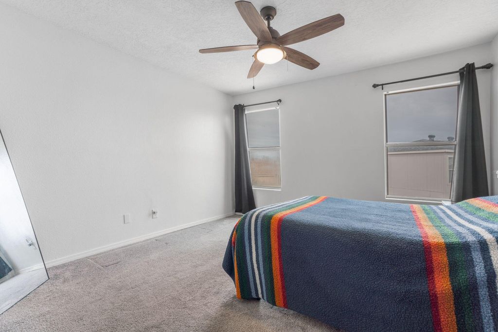 Image 23 of property listing at 1633 Twinberry Drive NE, Rio Rancho, NM 87144