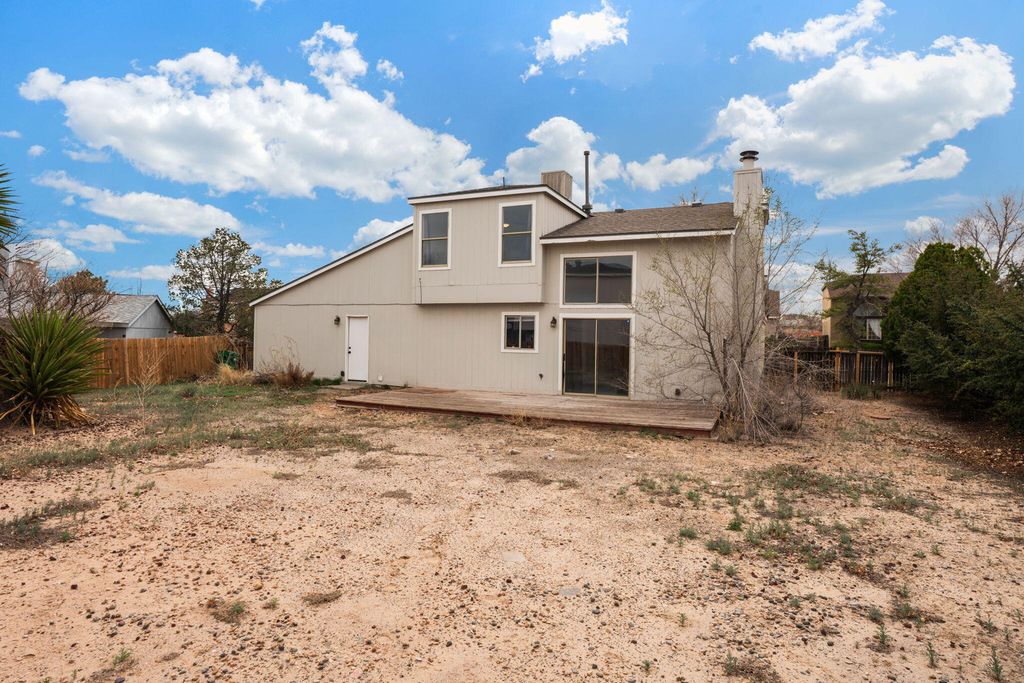 Image 28 of property listing at 1633 Twinberry Drive NE, Rio Rancho, NM 87144