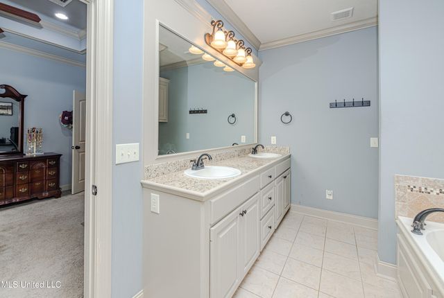 890 Willow Grande Circle, Brandon, MS 39047