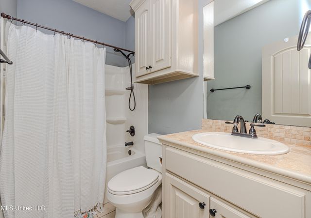 890 Willow Grande Circle, Brandon, MS 39047