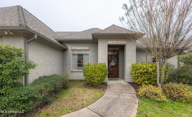 890 Willow Grande Circle, Brandon, MS 39047