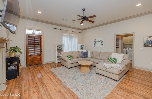 890 Willow Grande Circle, Brandon, MS 39047