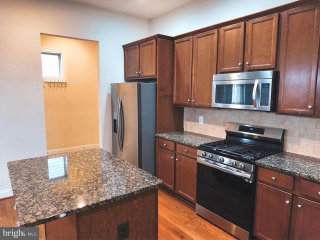 20792 EXCHANGE ST, Ashburn, VA 20147