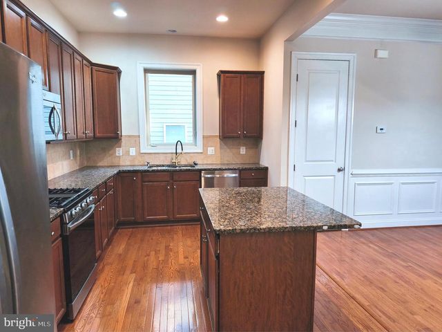20792 EXCHANGE ST, Ashburn, VA 20147