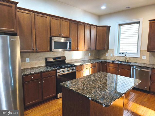 20792 EXCHANGE ST, Ashburn, VA 20147