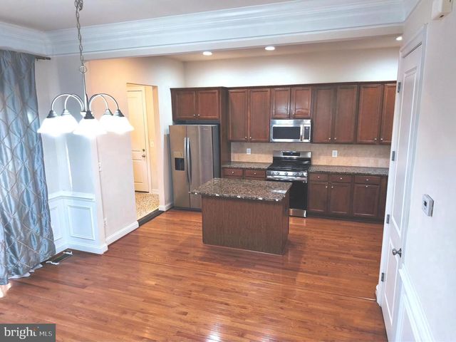 20792 EXCHANGE ST, Ashburn, VA 20147
