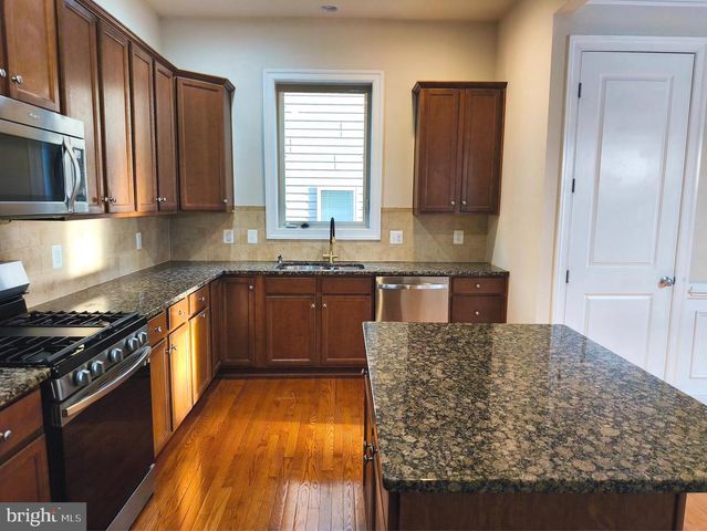 20792 EXCHANGE ST, Ashburn, VA 20147