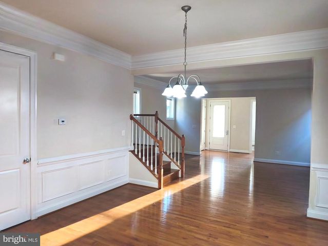 20792 EXCHANGE ST, Ashburn, VA 20147