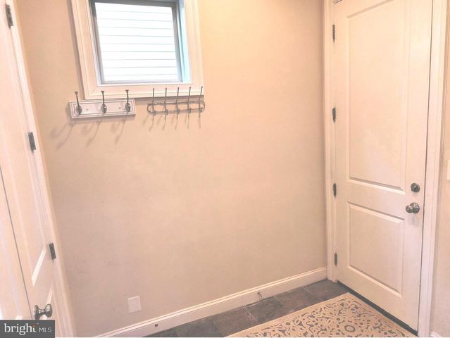 20792 EXCHANGE ST, Ashburn, VA 20147