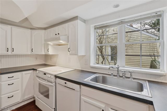 26626 Osborn Road, Bay Village, OH 44140