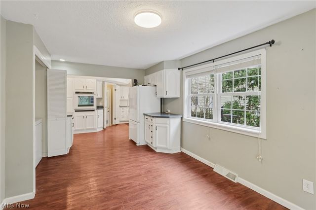 26626 Osborn Road, Bay Village, OH 44140