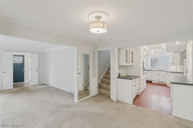 26626 Osborn Road, Bay Village, OH 44140