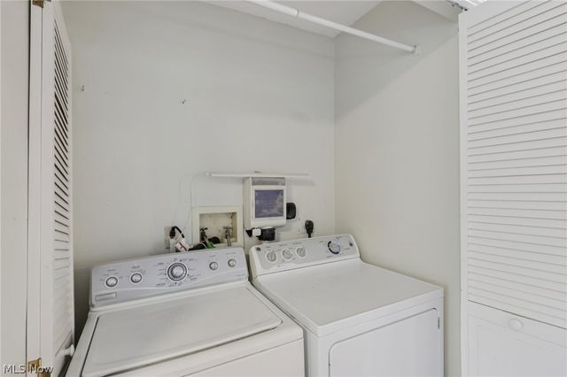 26626 Osborn Road, Bay Village, OH 44140