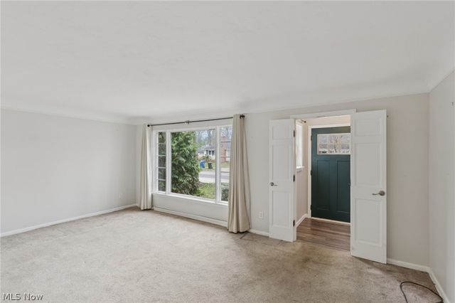 26626 Osborn Road, Bay Village, OH 44140