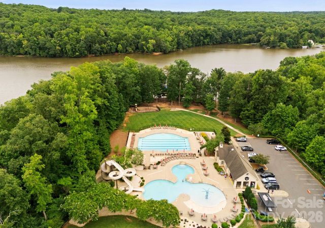 8134 Merryvale Lane, Charlotte, NC 28214