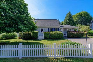 6 Christopher Street, South Kingstown, RI 02879