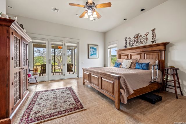 957 Cedar Hills, Fredericksburg, TX 78624