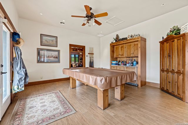 957 Cedar Hills, Fredericksburg, TX 78624