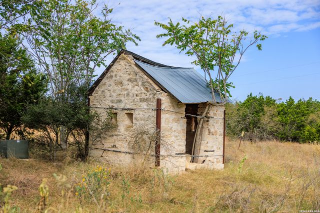 957 Cedar Hills, Fredericksburg, TX 78624