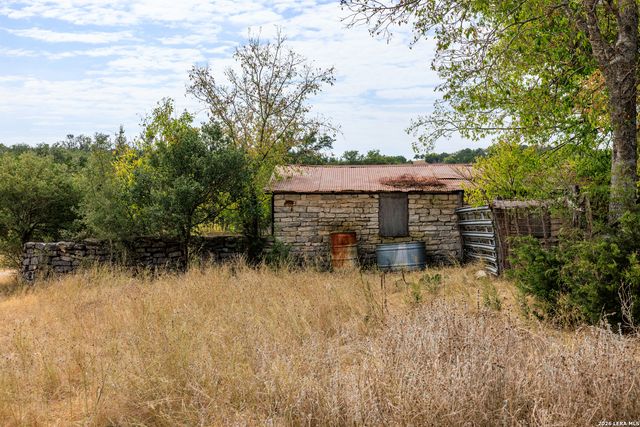 957 Cedar Hills, Fredericksburg, TX 78624