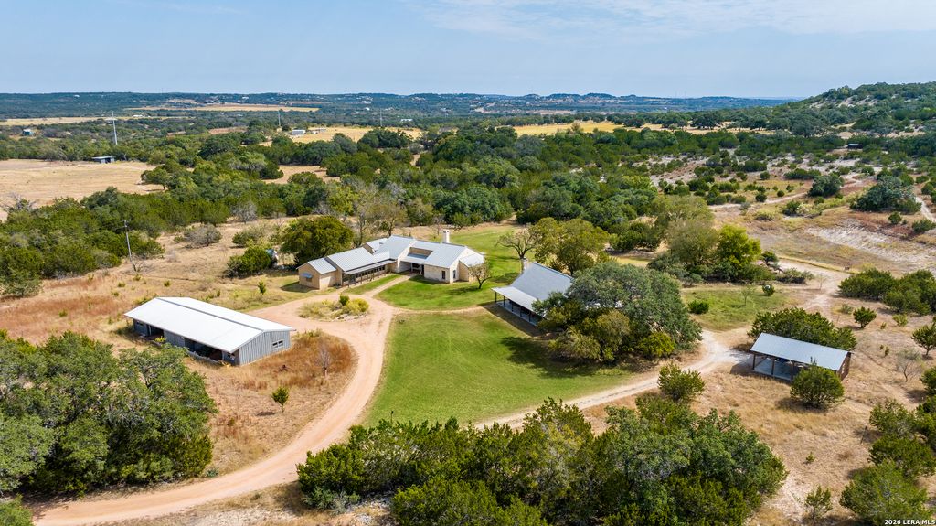 957 Cedar Hills, Fredericksburg, TX 78624