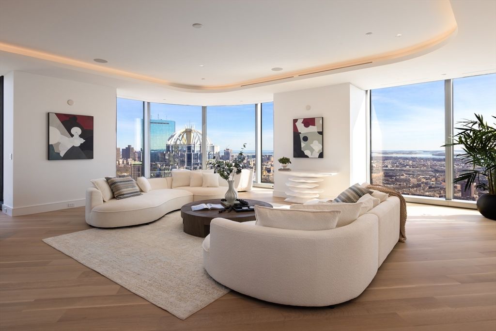 1 Dalton St 4602, Boston, MA 02199