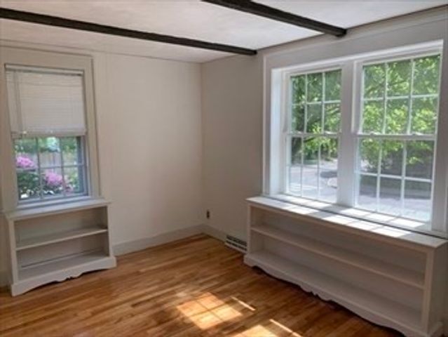 5 Eliot Rd, Needham, MA 02494