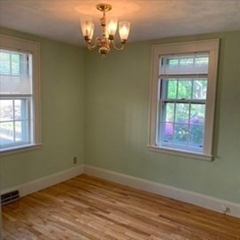 5 Eliot Rd, Needham, MA 02494