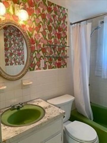 5 Eliot Rd, Needham, MA 02494