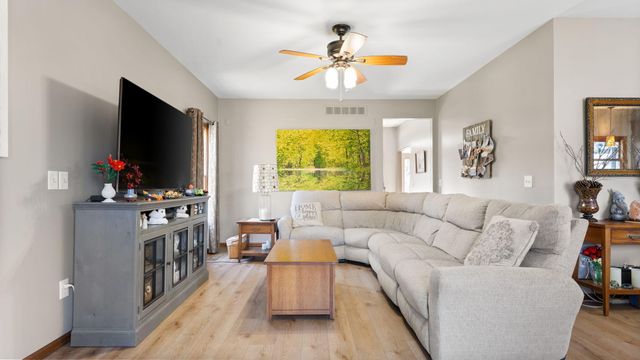 9109 Pine Hill Court, Saline, MI 48176
