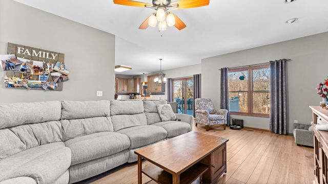 9109 Pine Hill Court, Saline, MI 48176