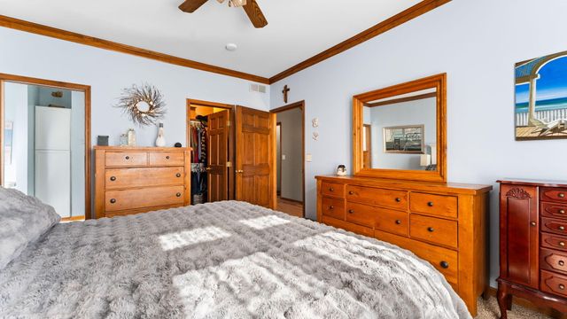 9109 Pine Hill Court, Saline, MI 48176
