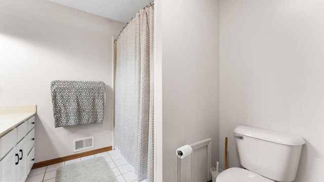 9109 Pine Hill Court, Saline, MI 48176