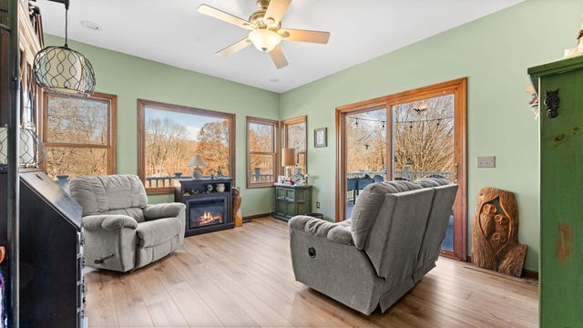 9109 Pine Hill Court, Saline, MI 48176